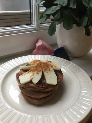 Banaan havermoutpannenkoeken met appel