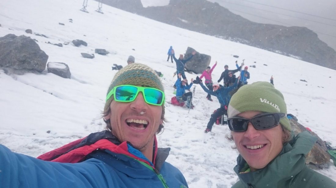 The group and the two crazies guides or Berg fuhrers - wanderlotje