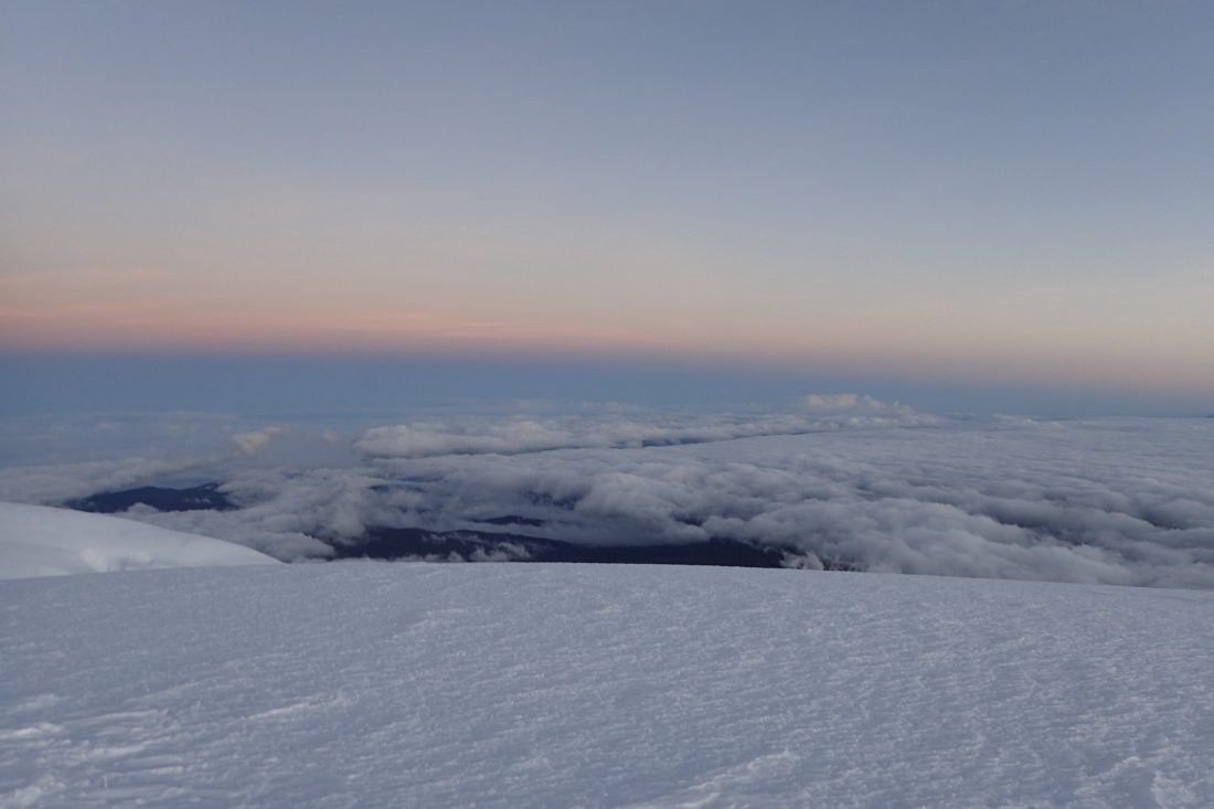 Zonsopkomst op de top van de Whymper - Chimborazo - Beetje warmte was nog nooit zo welkom! - Wanderlotje