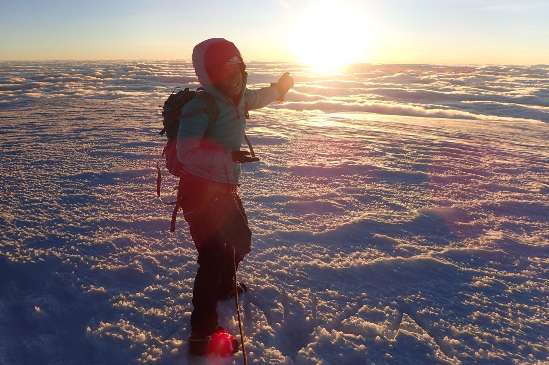 Blij ei - Into the sun - Because it was all worth it! - Whymper top - Chimborazo - Wanderlotje