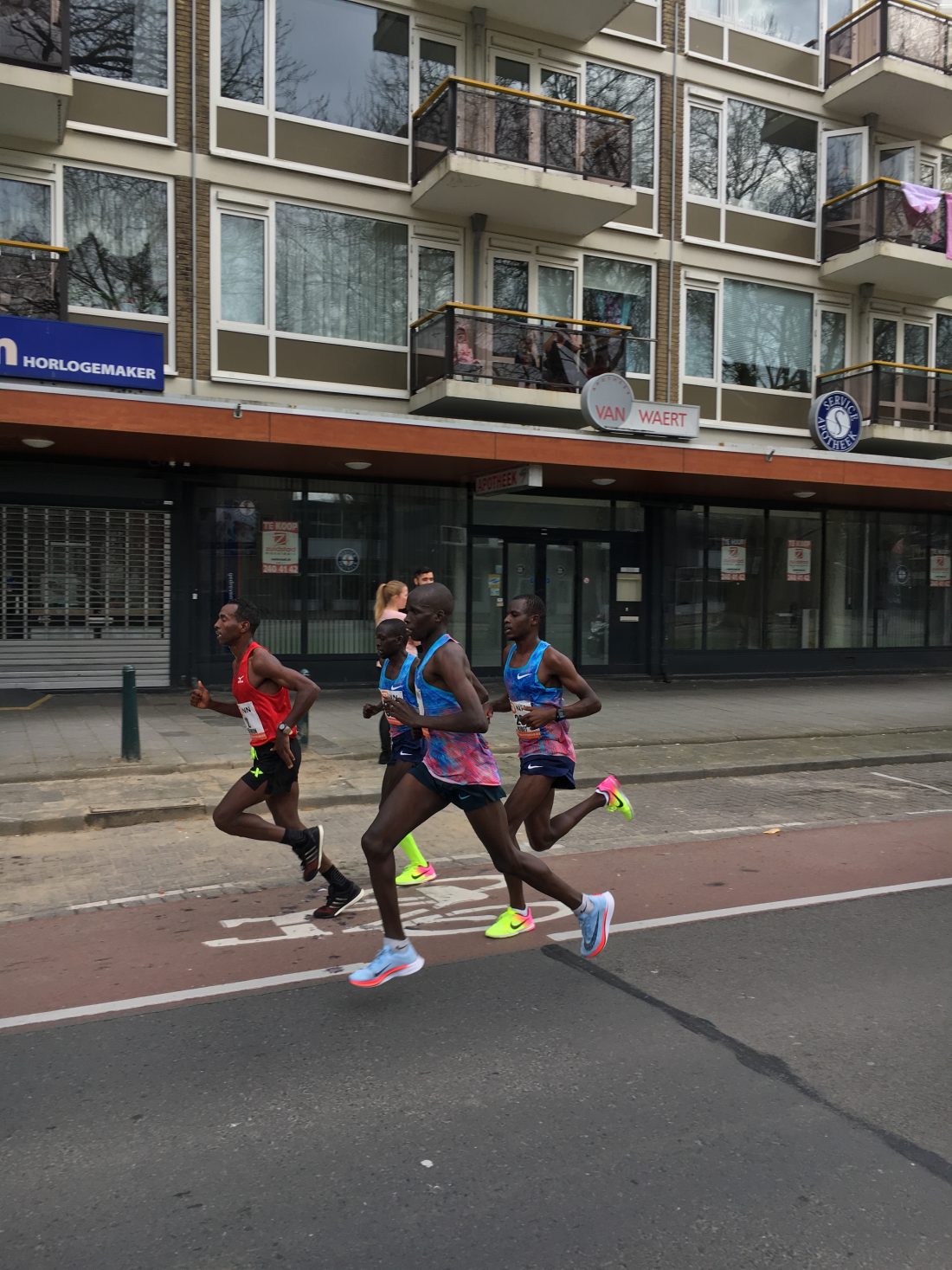 In mijn volgende leven kom ik terug als keniaan... - marathon rotterdam - de mooiste - gelpoes